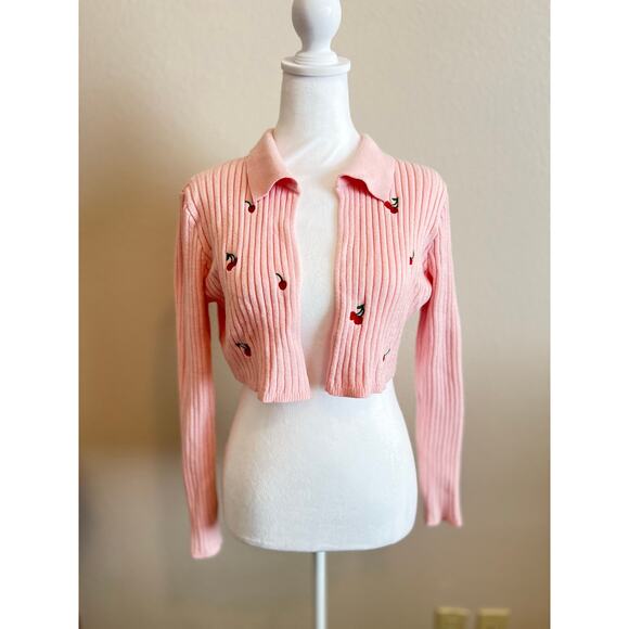 WITTY FOX LONG SLEEVE CROP COLLARED WOMENS GIRLS CARDIGAN SWEATER PINK CHERRIES - Picture 2 of 16